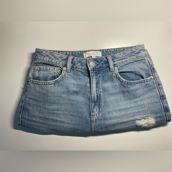 DYNAMITE Claudia Mom Jeans - Picture 5 of 8